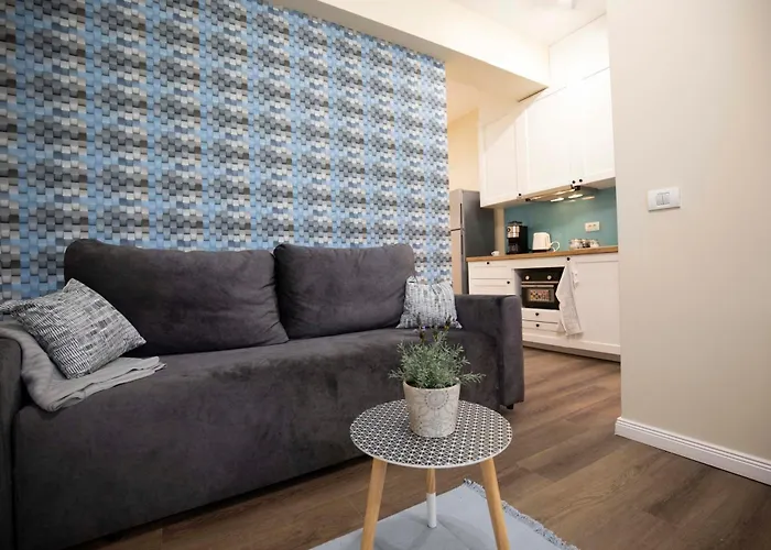Luxe Suites Romana